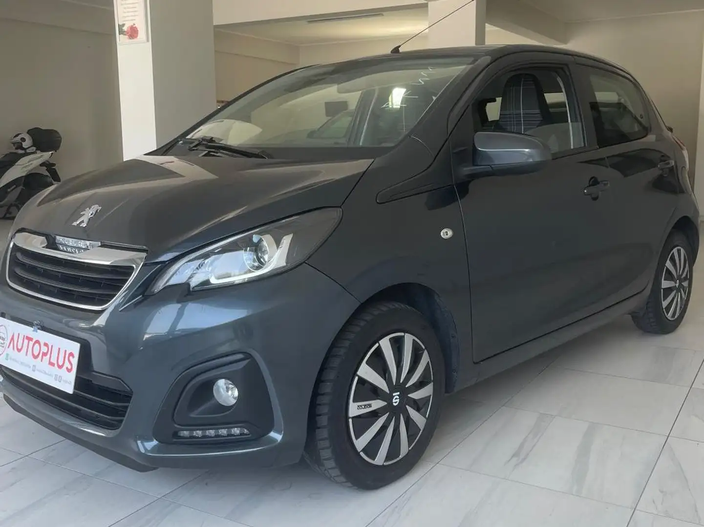 Peugeot 108 108 5p 1.0 vti Active E6 Grigio - 1
