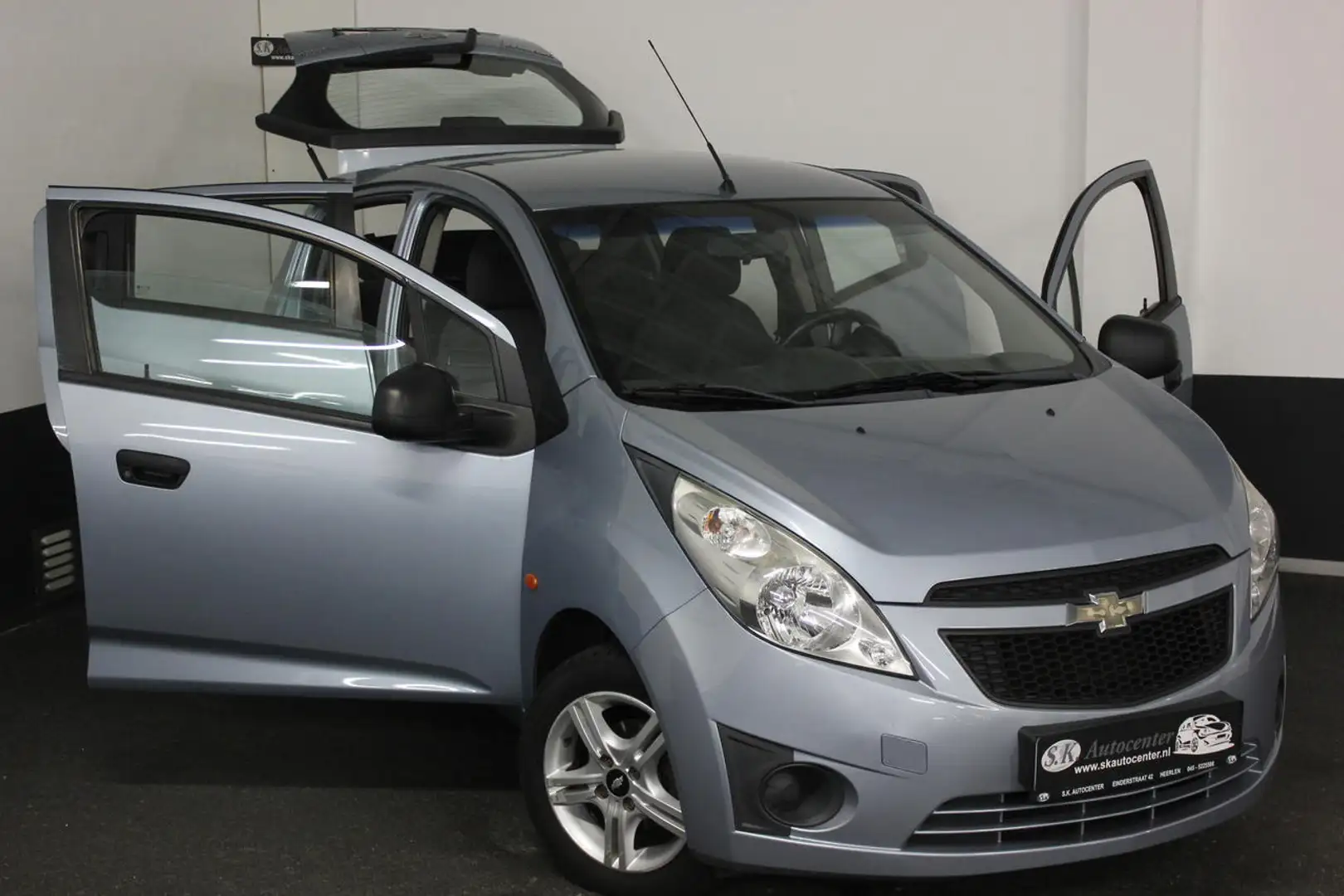 Chevrolet Spark 1.0 *SPORTVELGEN* INRUIL AANBIEDING (N.A.P) Modrá - 2