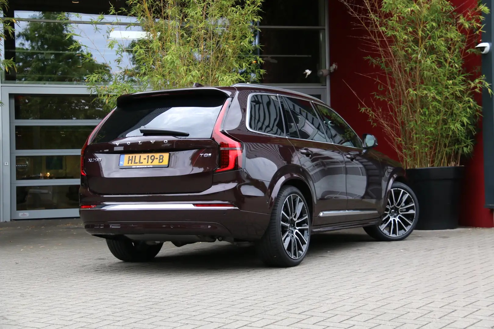 Volvo XC90 2.0 T8 Plug-in hybrid AWD Ultra Bright | Facelift Red - 2