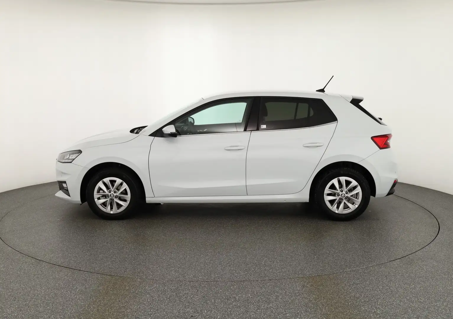 Skoda Fabia 1.0 TSI DSG LED Tempomat Kamera Blanc - 2