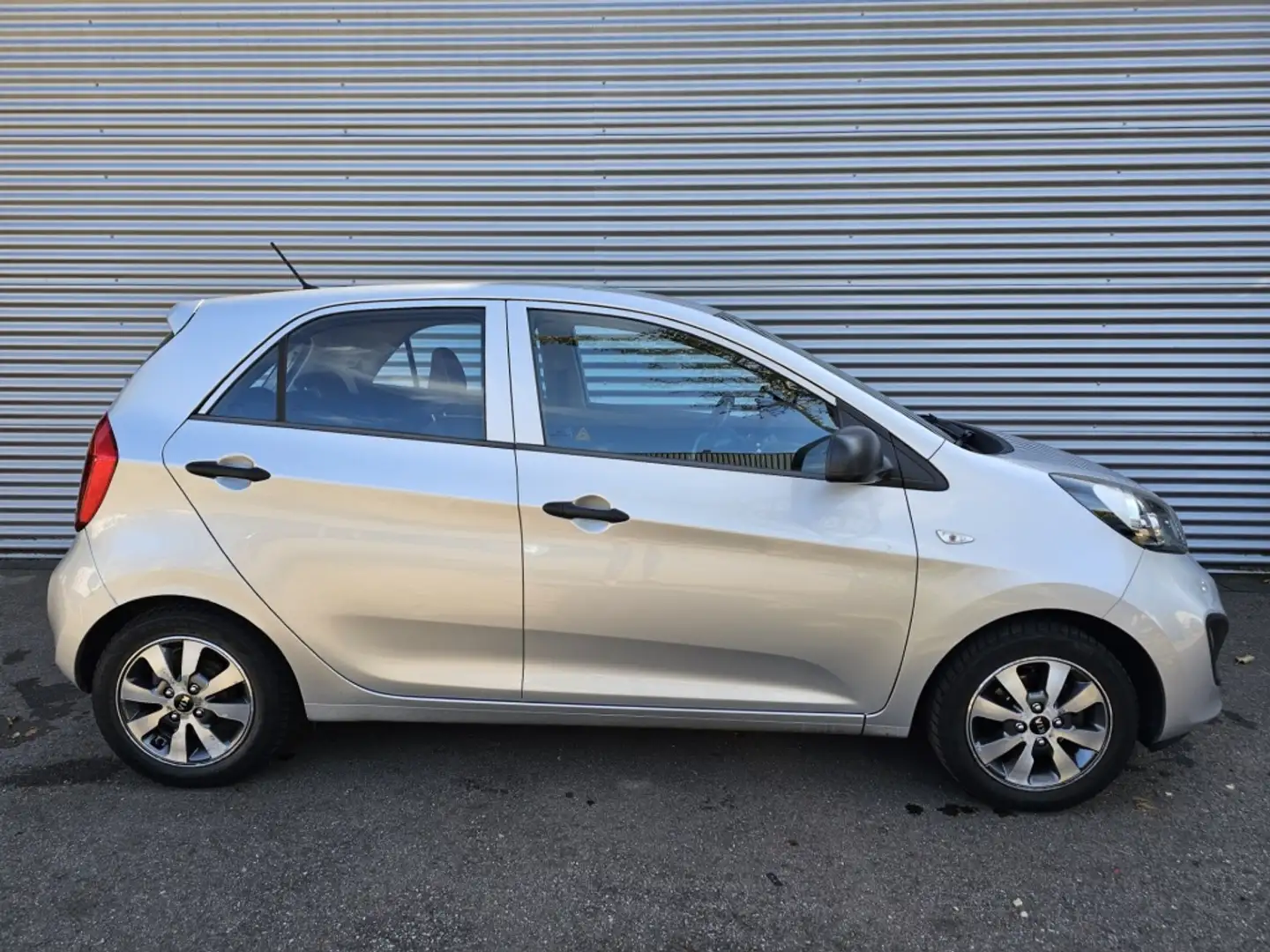 Kia Picanto 1.0 CVVT Comfort P. Gris - 1