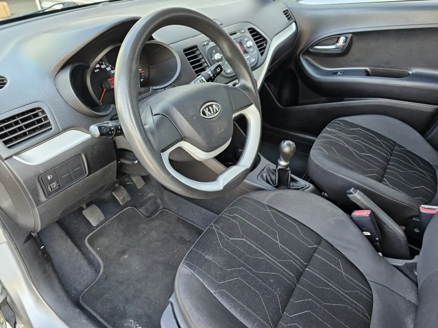 Kia Picanto 1.0 CVVT Comfort P. Gris - 2