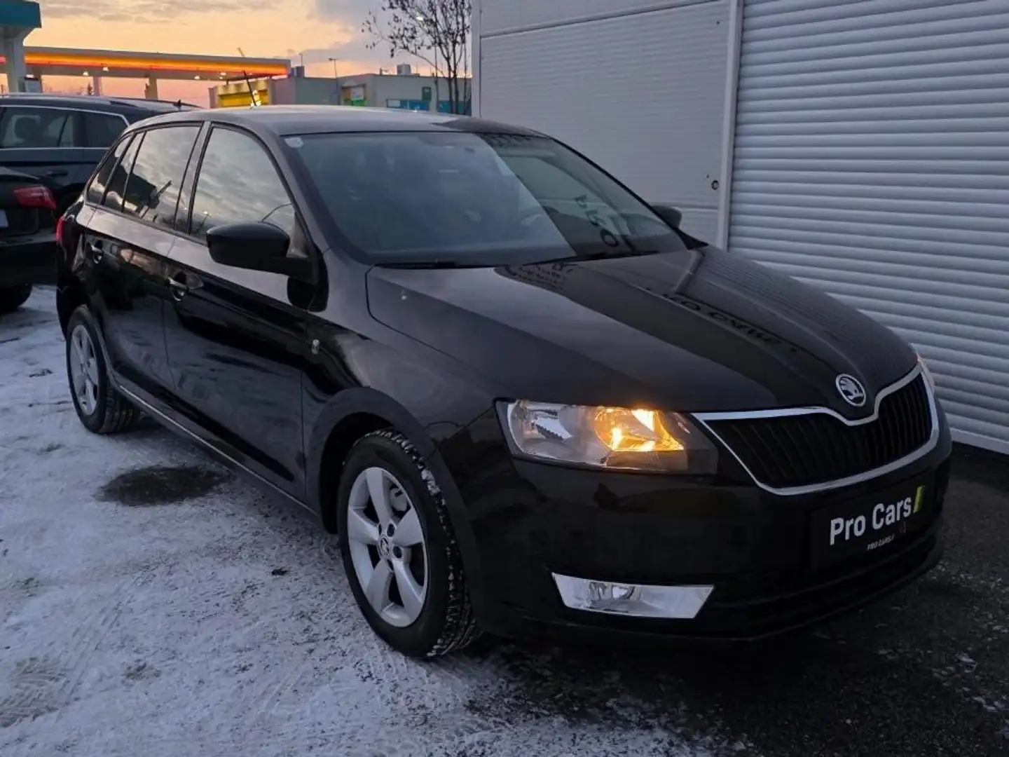 Skoda Rapid/Spaceback Rapid 1,6 TDI Elegance Elegance Schwarz - 2