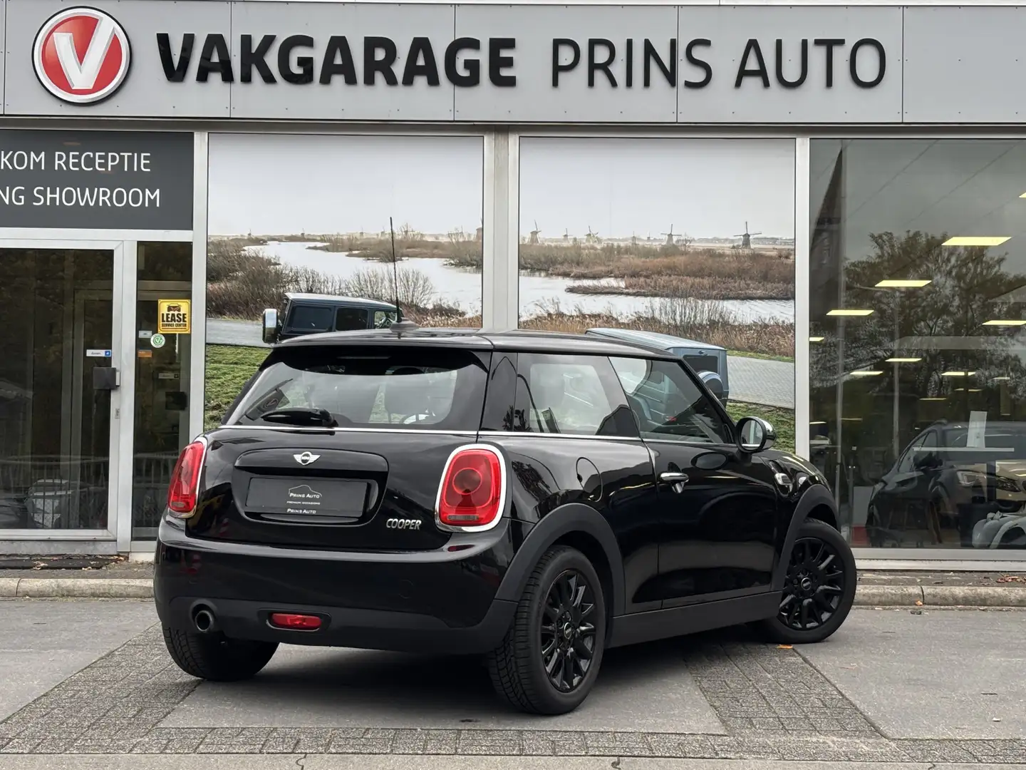MINI Cooper Mini 1.5 Business |NAVI|CRUISE|BLUETOOTH|AIRCO| 38 Noir - 2