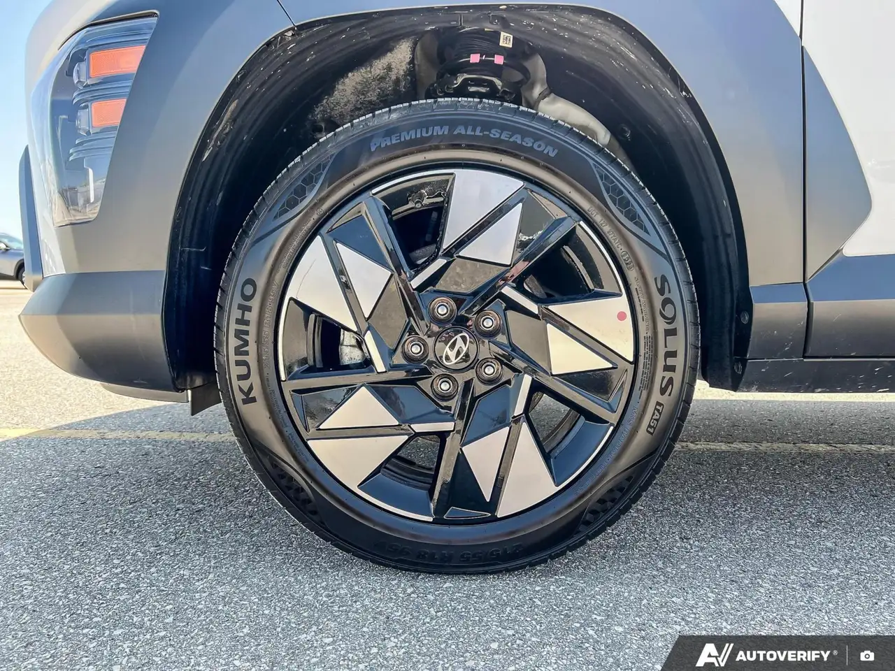 Hyundai KONA снимка Hyundai KONA