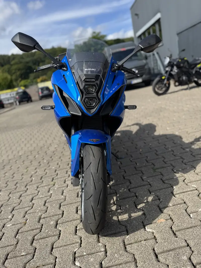 Suzuki GSX 8R mit 1451,-€ Preisvorteil Bleu - 1