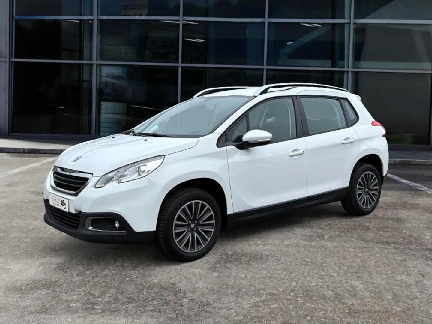 Peugeot 2008 1.4 DIESEL 68 CV ADATTA NEOPATENTATI Blanc - 1