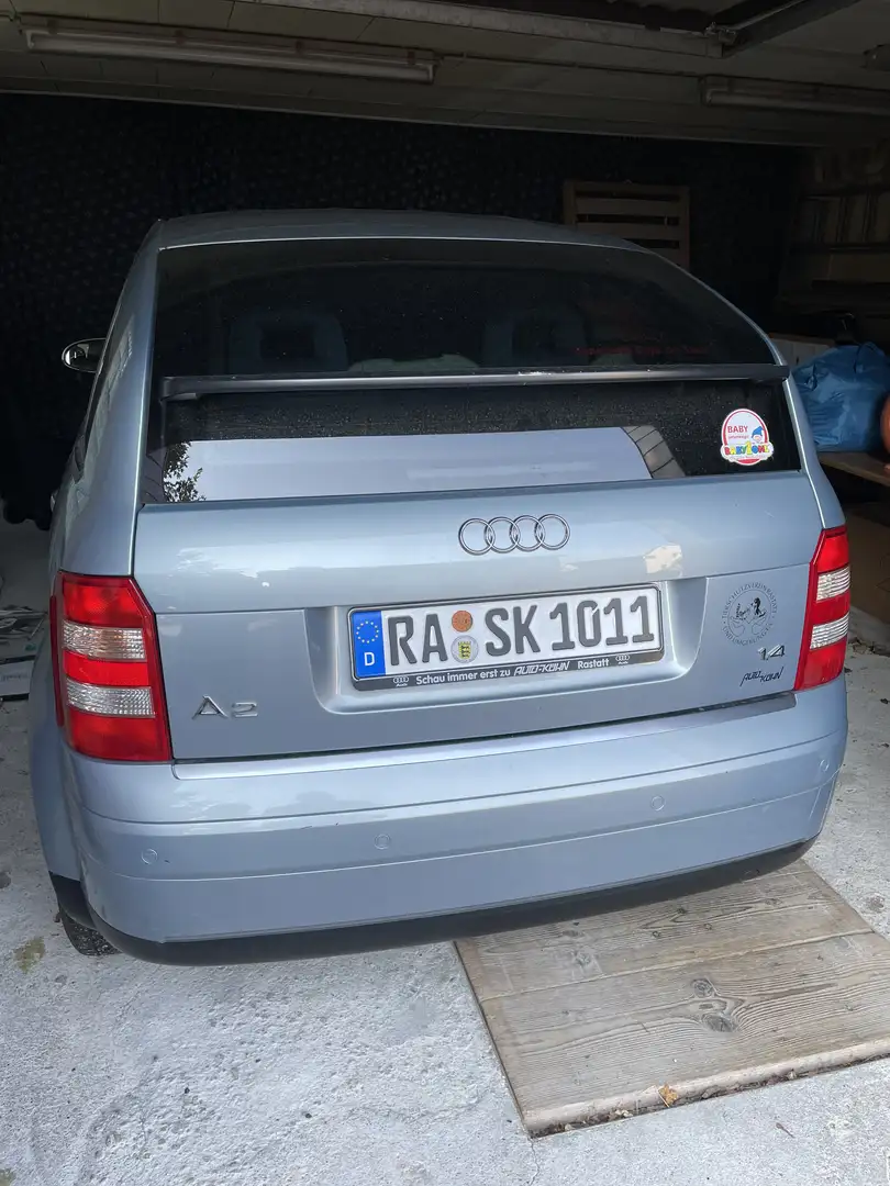 Audi A2 1.4 Modrá - 1