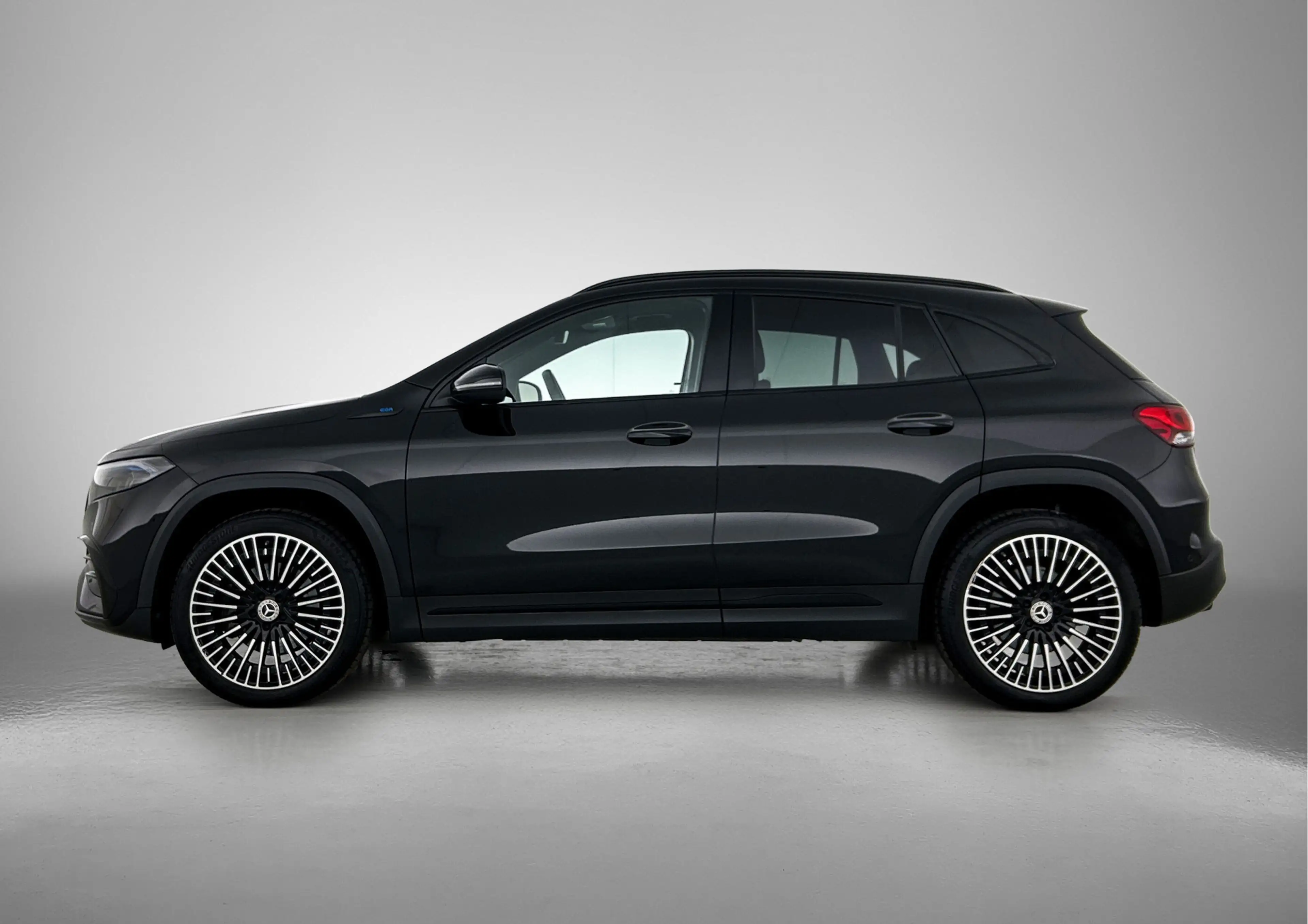 Mercedes-Benz EQA 250 Business Solution AMG 67 kWh | Achteruitrijcamera — photo 3