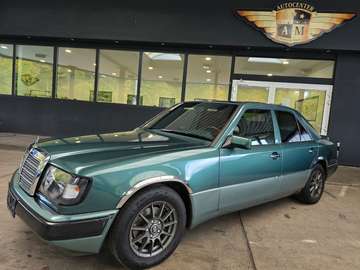 200E W124 STANDHEIZUNG/SSD/MALACHIT/LM-OZ