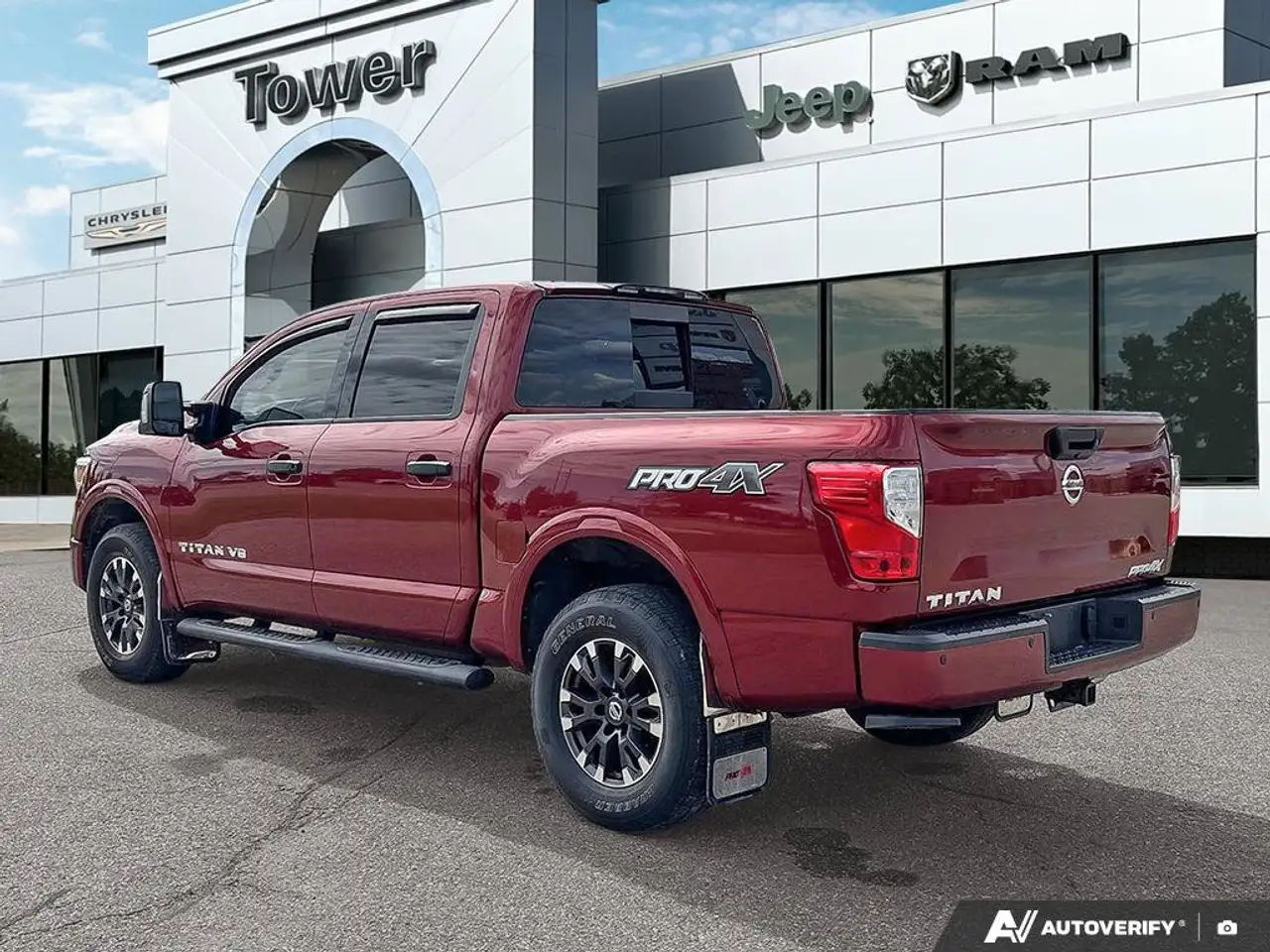 Nissan Titan fotografie Nissan Titan