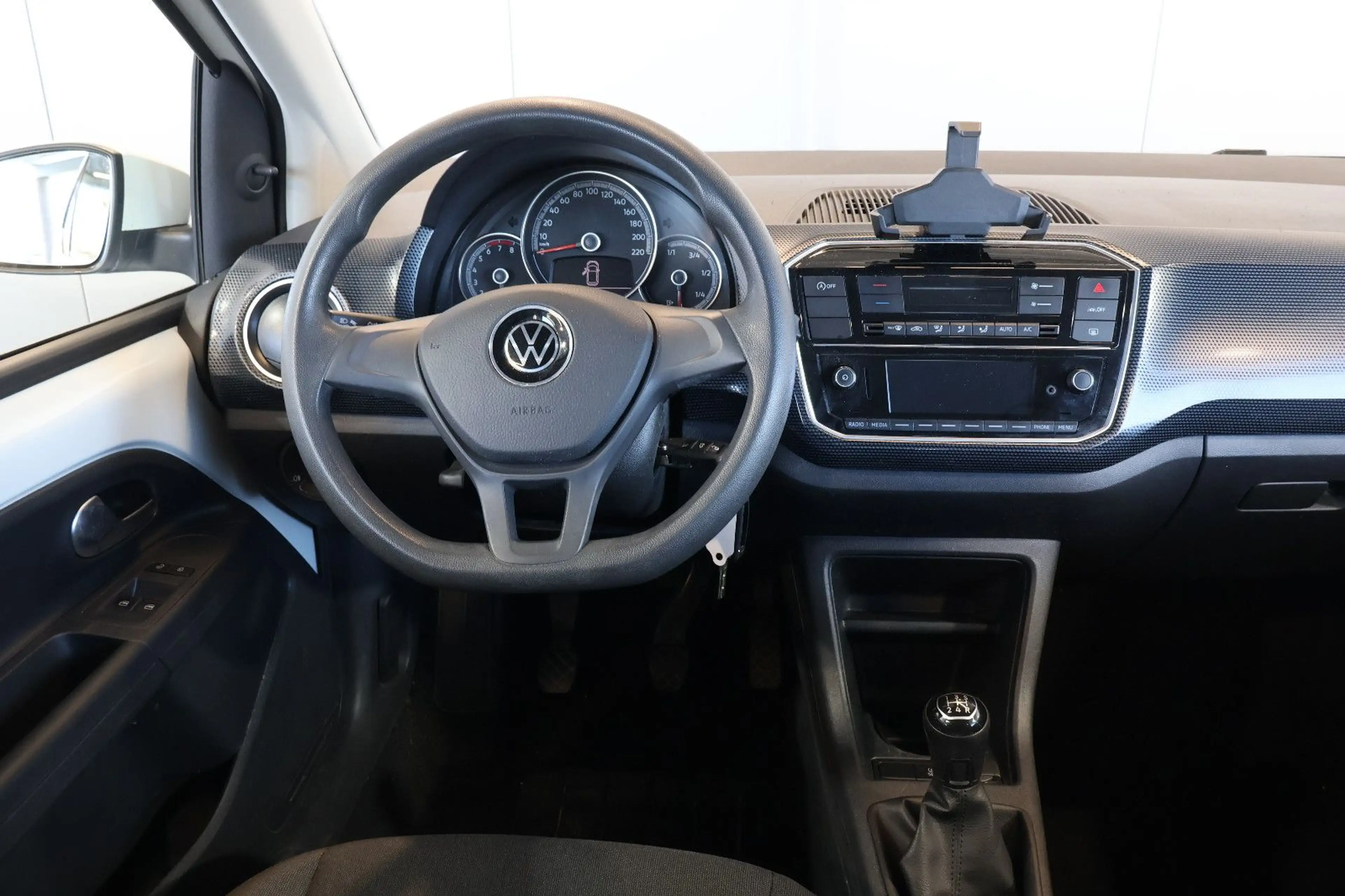 Volkswagen up! move up! 1.0 MPI KLIMAAUT.+ALLWETTER — photo 8