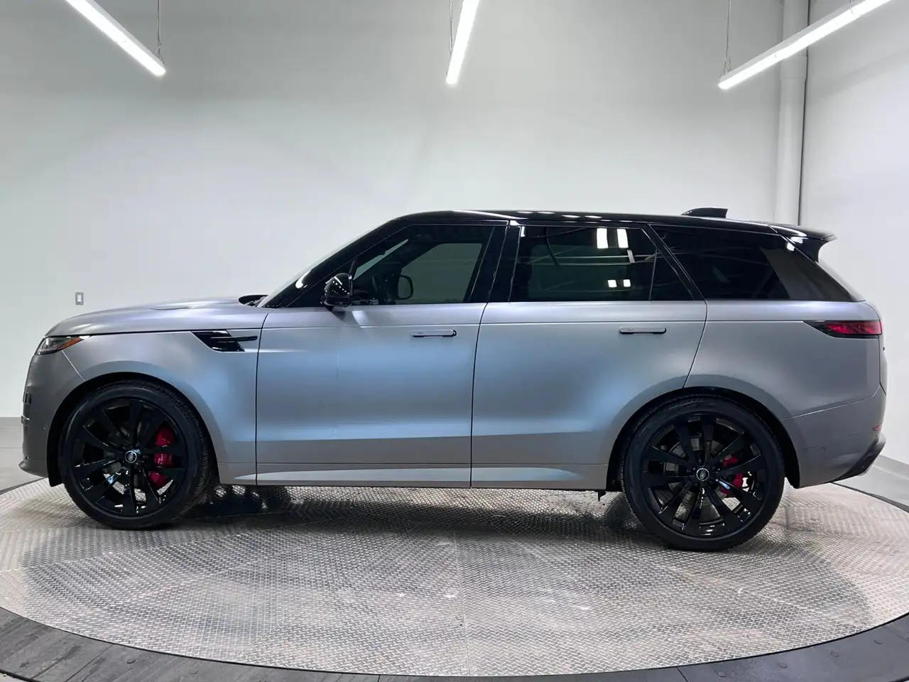 Land Rover Range Rover Sport снимка Land Rover Range Rover Sport