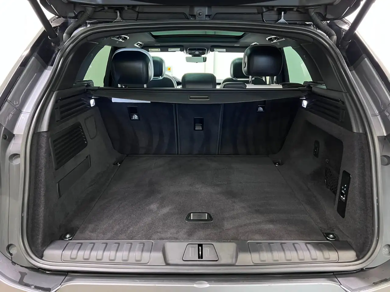 Land Rover Range Rover Sport снимка Land Rover Range Rover Sport