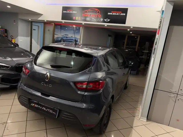 Renault Clio view 14