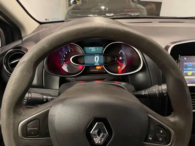 Renault Clio view 6