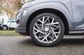 Hyundai KONA 1.6 GDI HEV 141pk 2WD Aut. Prem Sky S-dak Trekhaak Grau - thumbnail 4