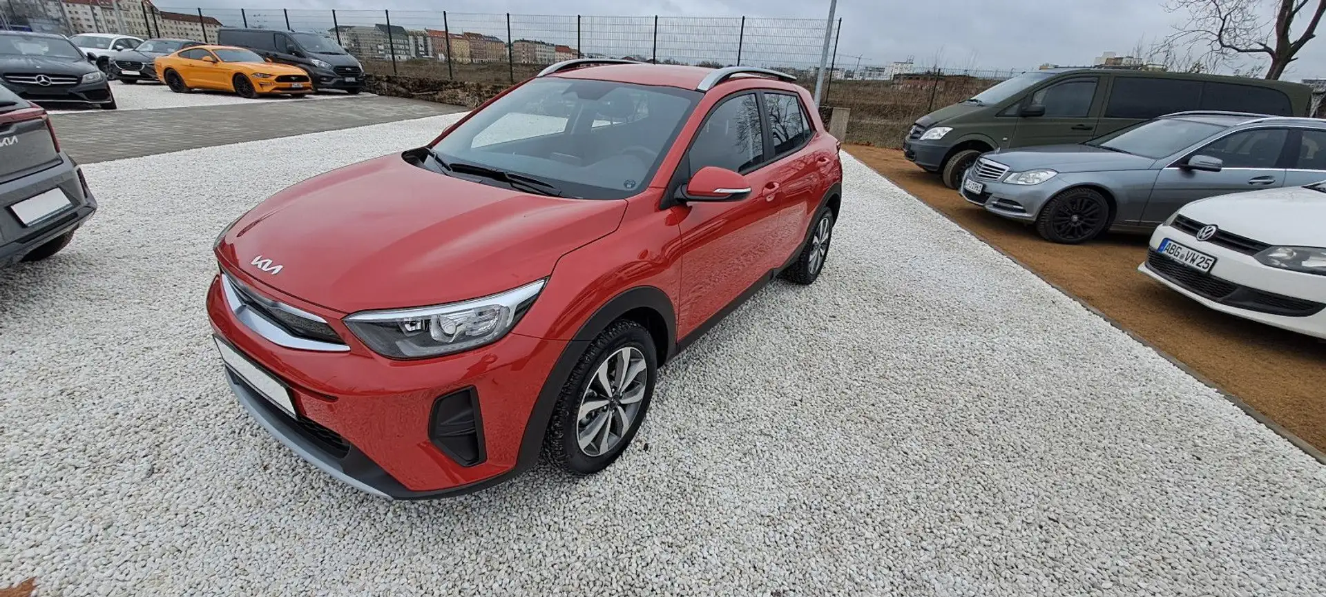 Kia Stonic Vision Navi Kamera Klima Rot - 1