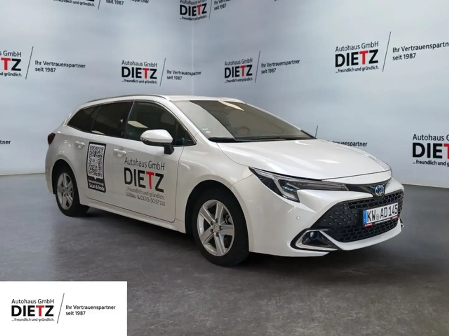 Toyota Corolla Touring 2.0 Sports Hybrid Team D*ACC*KAM*TOTW Weiß - 1