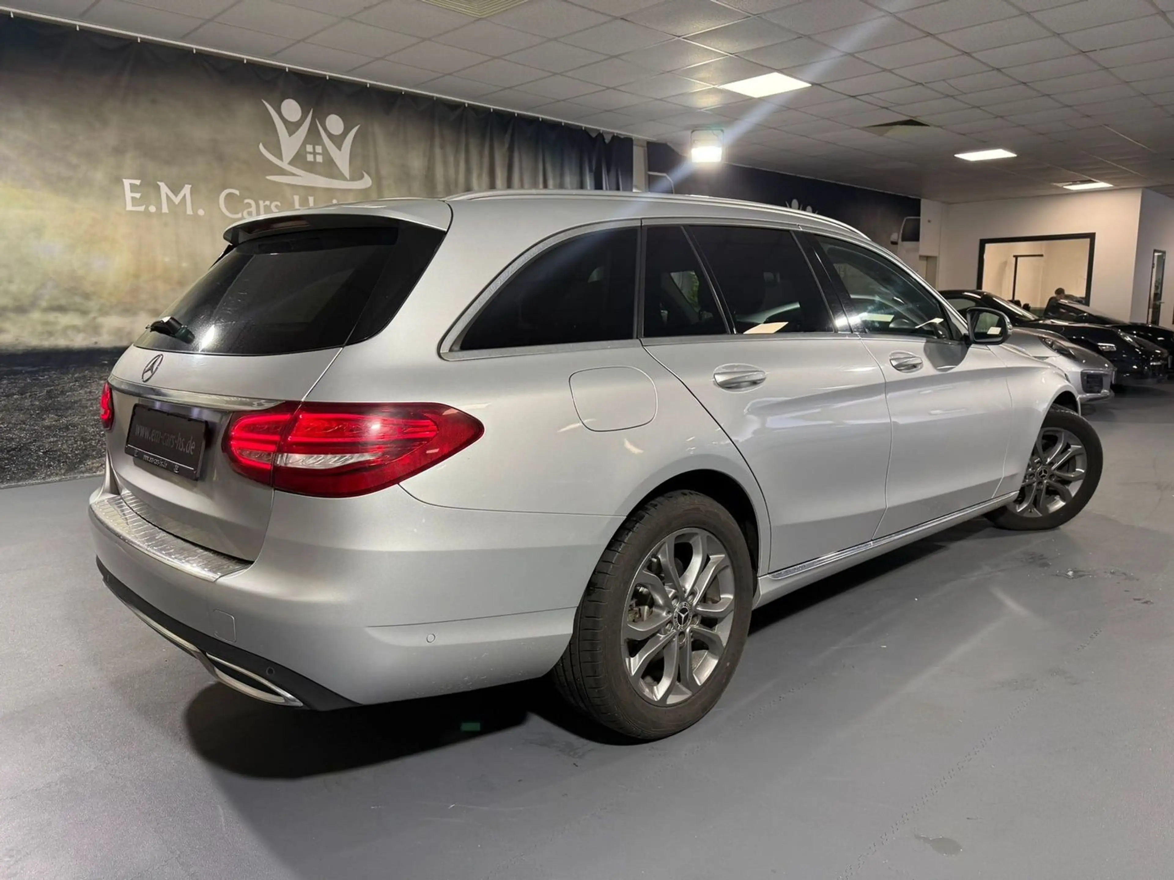 Mercedes-Benz C 220 d 4Matic Avantgarde CarPlay AHK PDC LED — photo 6