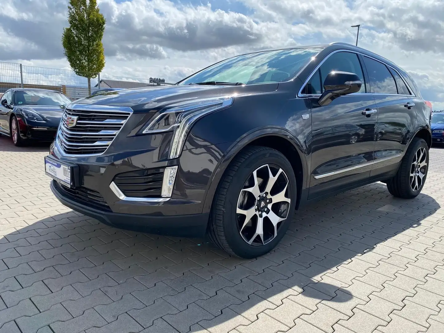 Cadillac XT5 Luxury AWD/DEUT.FAHR./1 HAND/NAVI/COC Grau - 1
