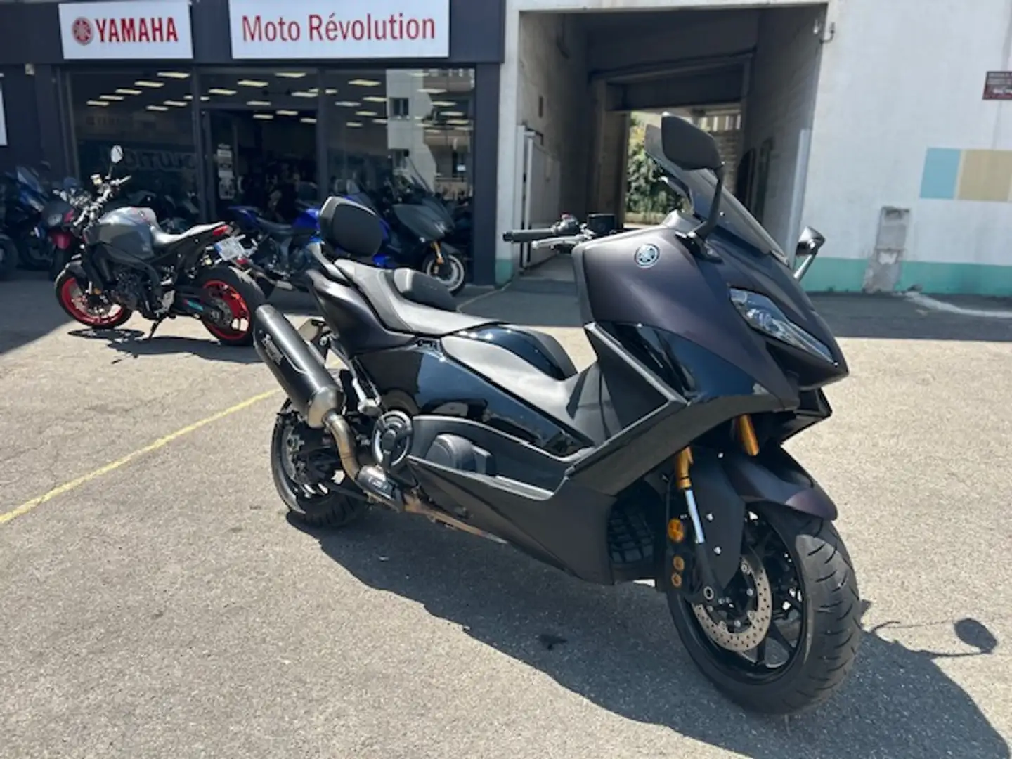 Yamaha TMAX 560 Brun - 1
