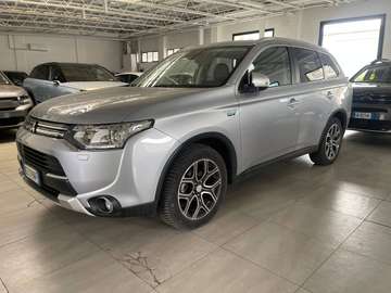 plug in 2.0 204CV Instyle Diamond 4wd tetto panoramico