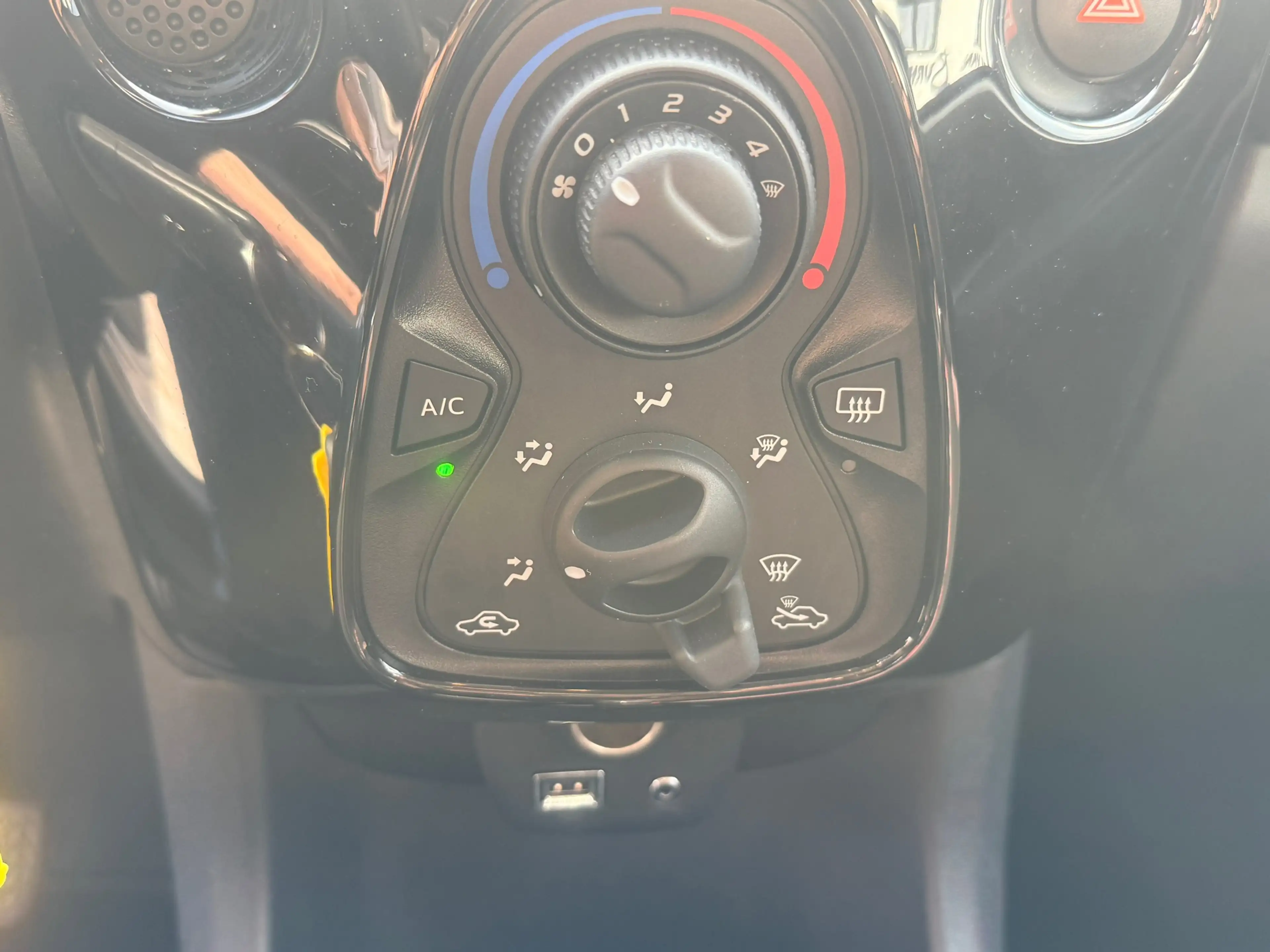 Citroen C1 1.0 VTi Feel, Airco,Stuurbekrachtiging,Bluetooth t — photo 19