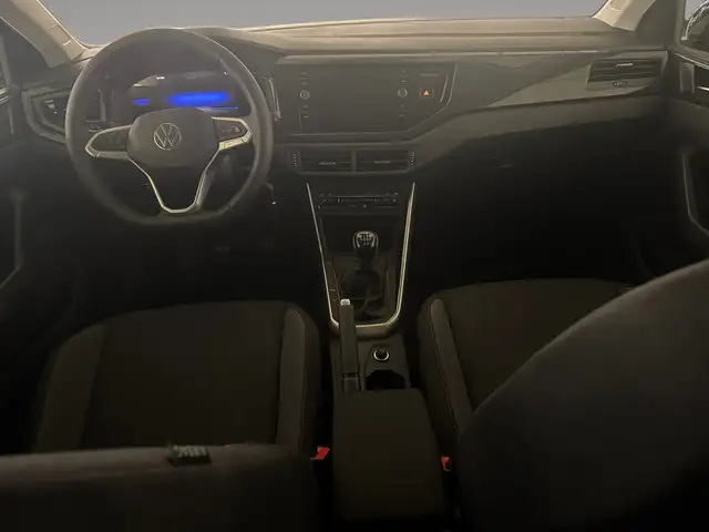 Volkswagen Polo view 9