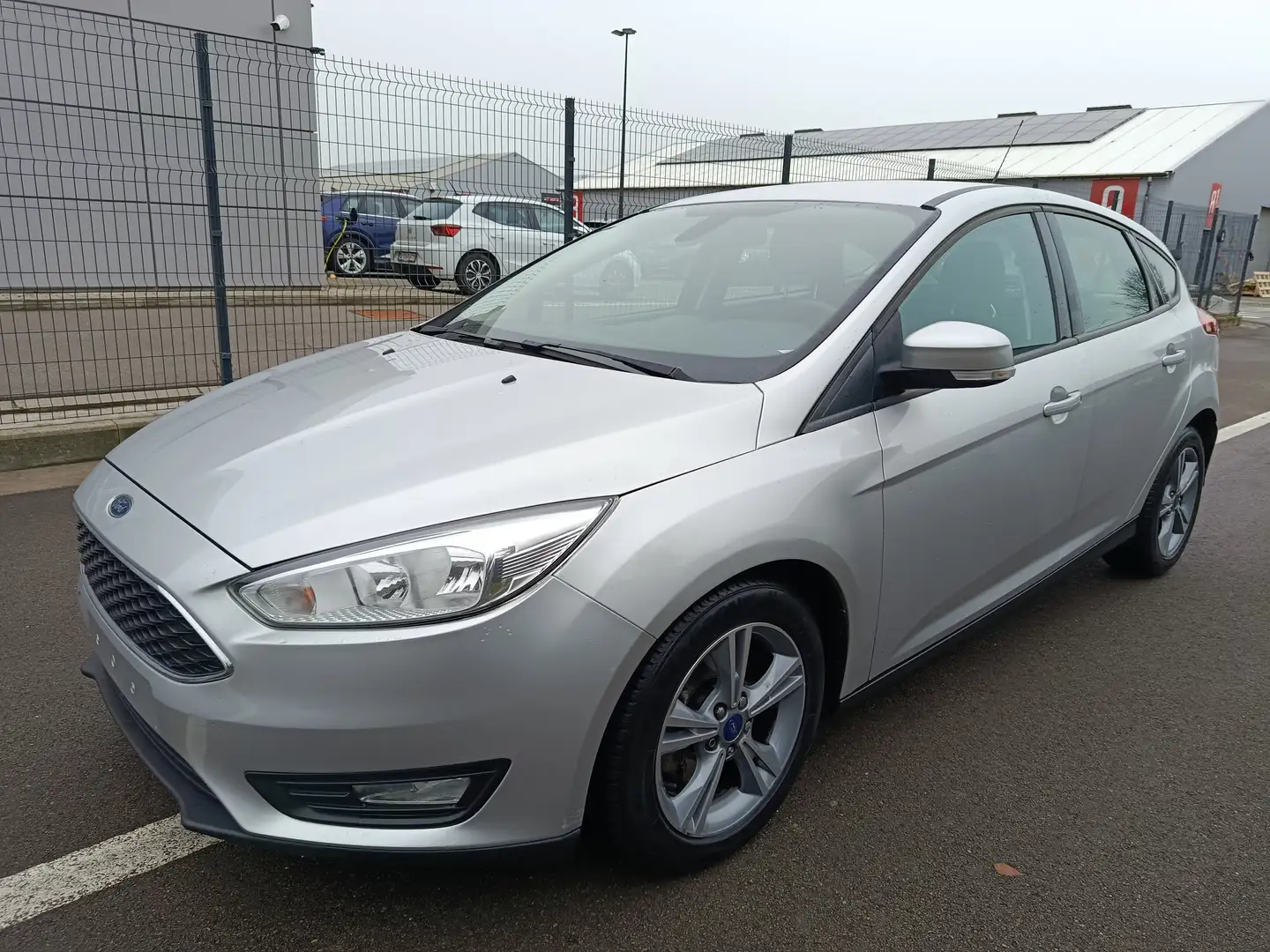 Ford Focus Focus 1.5 TDCi ECOnetic Business Class Gris - 1