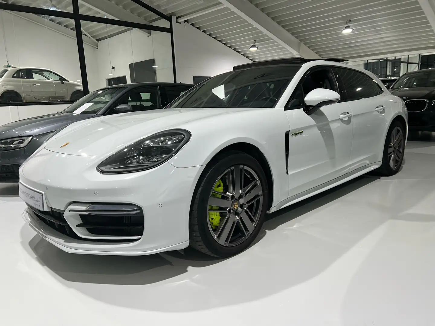 Porsche Panamera 4 e-Hybrid Sp.Tur.Plat.Edition 2.9 V6 Bi-Turbo Blanc - 1