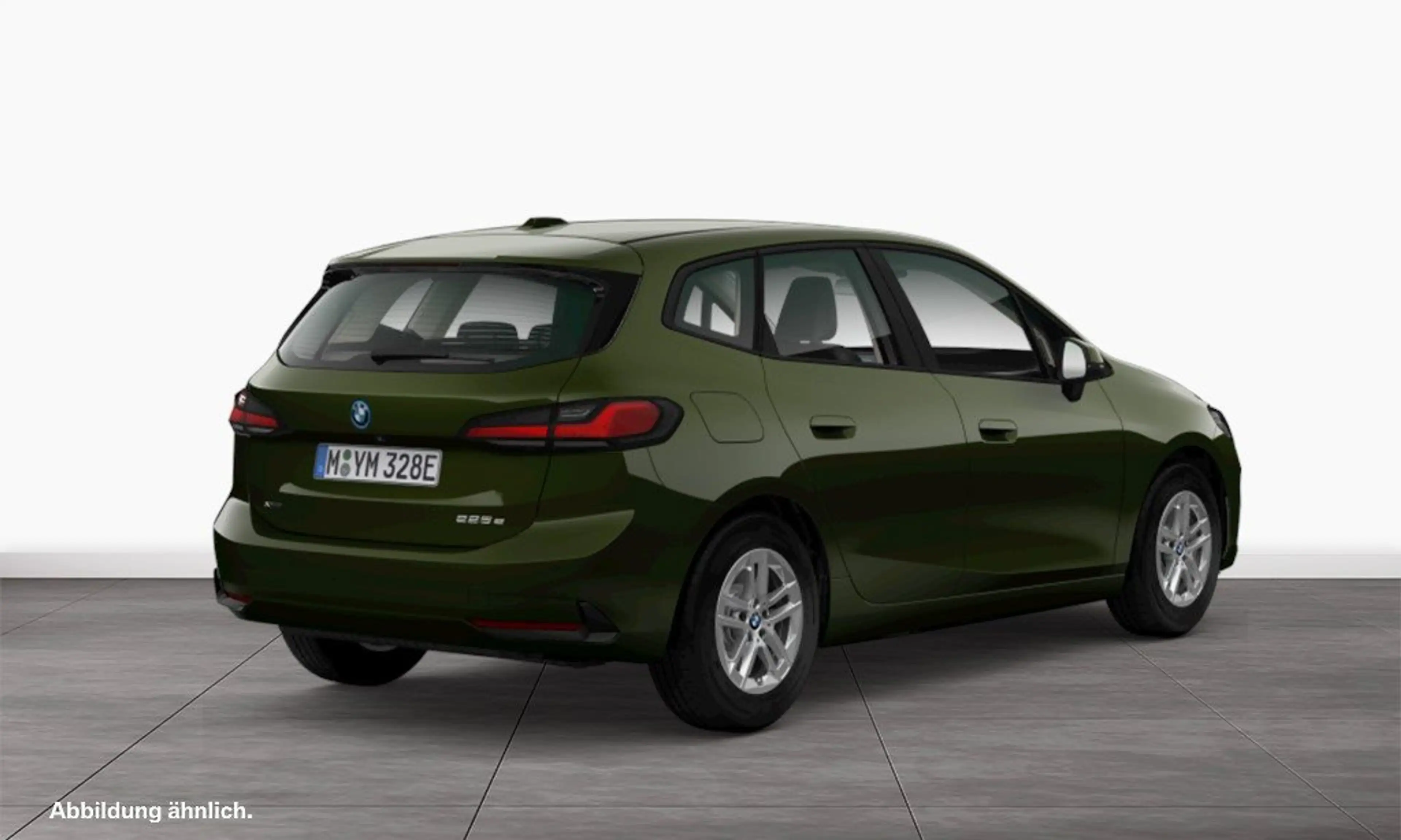 BMW 225 e xDrive Active Tourer — photo 2