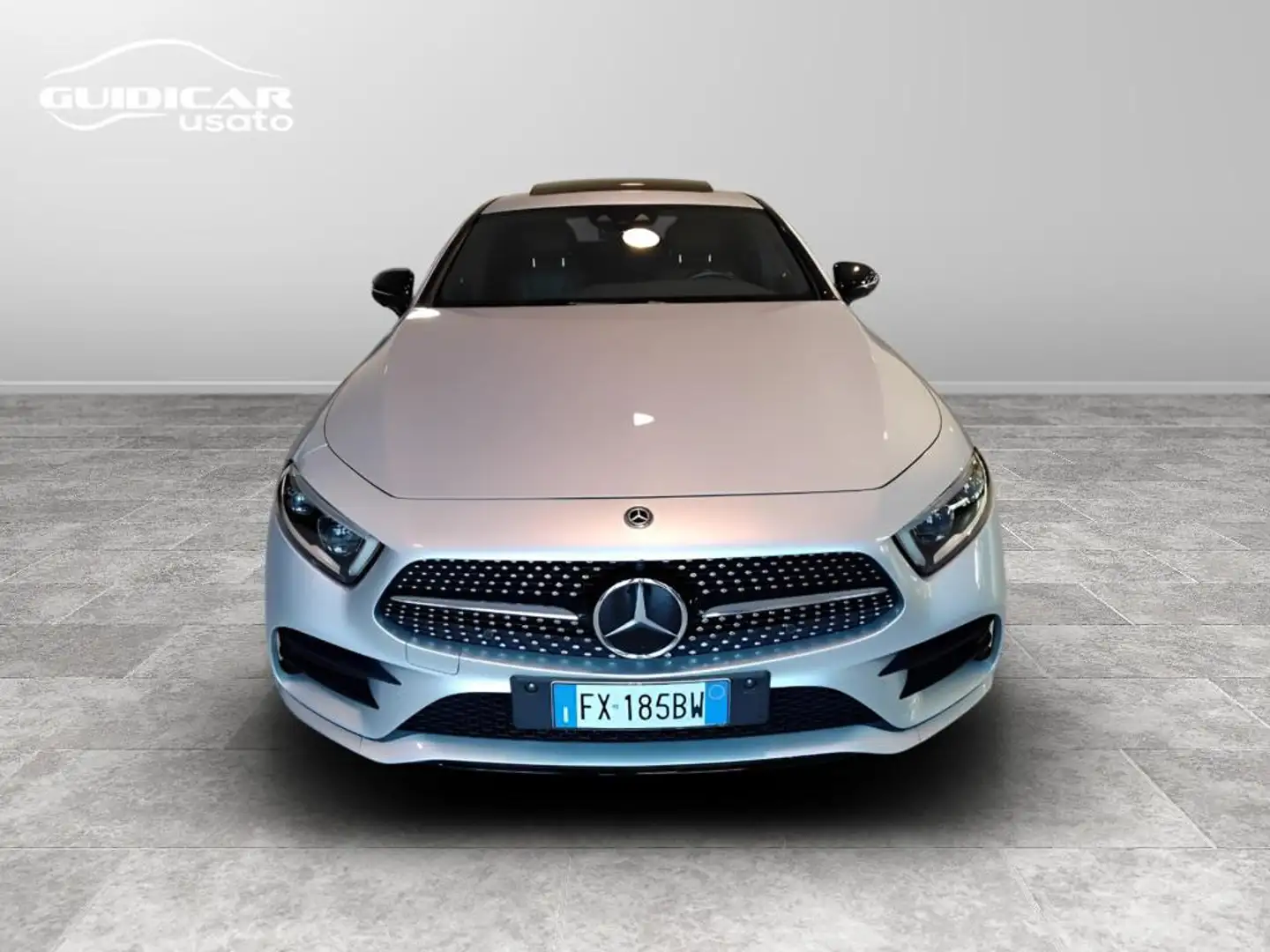 Mercedes-Benz CLS 300 Coupe d Premium Plus auto srebrna - 2