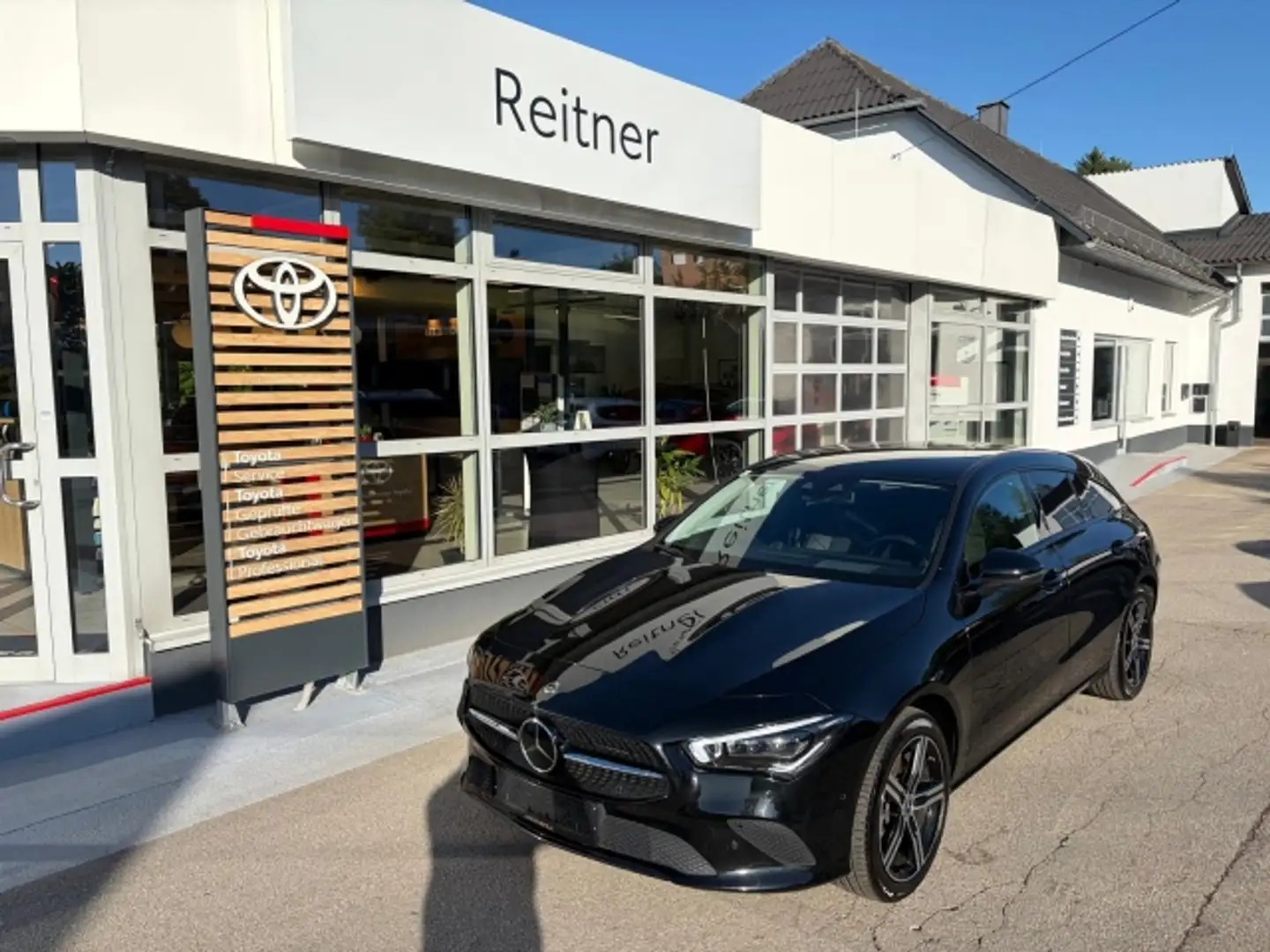 Mercedes-Benz CLA 250 CLA 250 e Schwarz - 1
