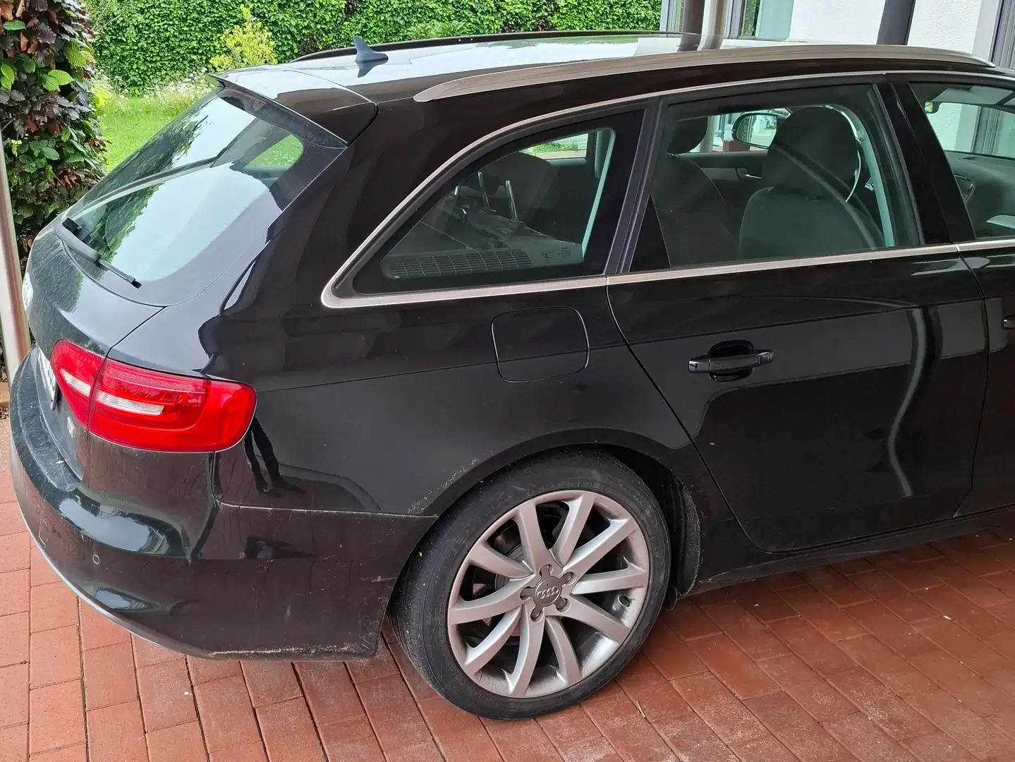 Audi A4 A4 Avant 2.0 TDI DPF clean diesel Ambition Schwarz - 2