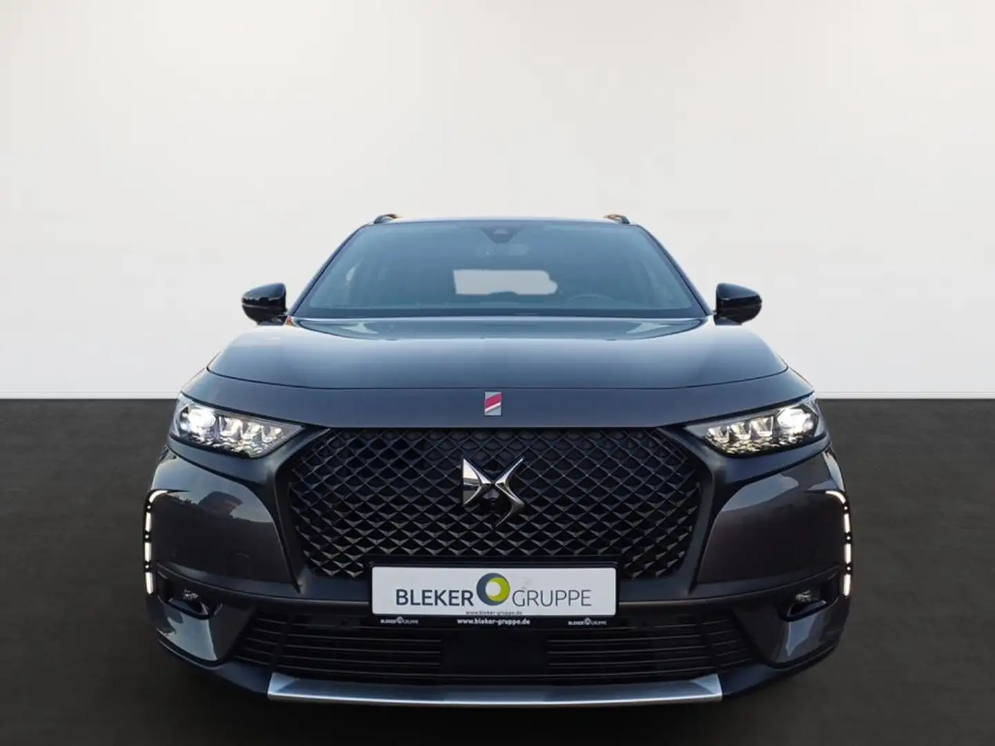 DS Automobiles DS 7 Crossback PureTech 180 Performance Line+ Grau - 2