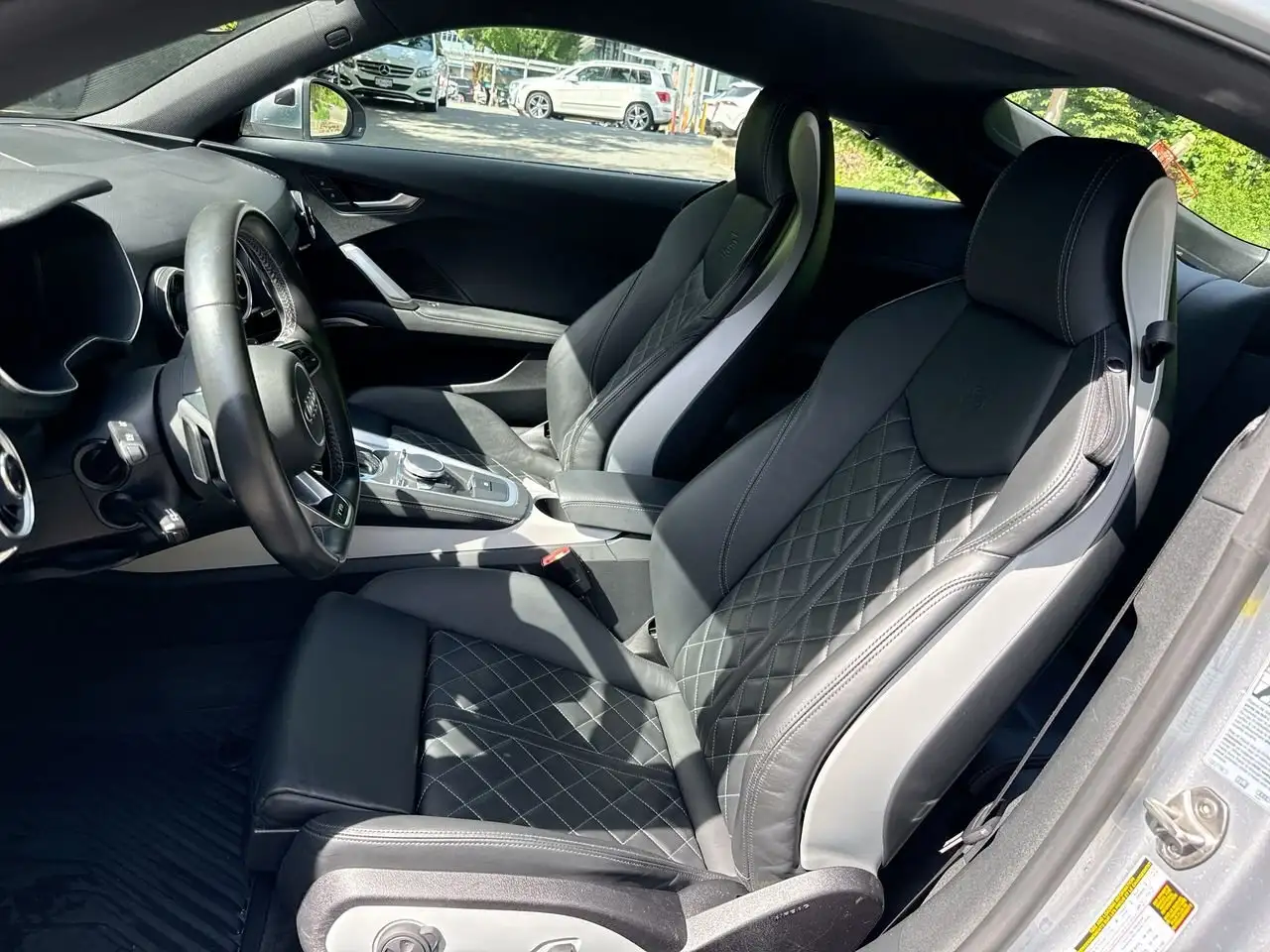 Audi TTS снимка Audi TTS