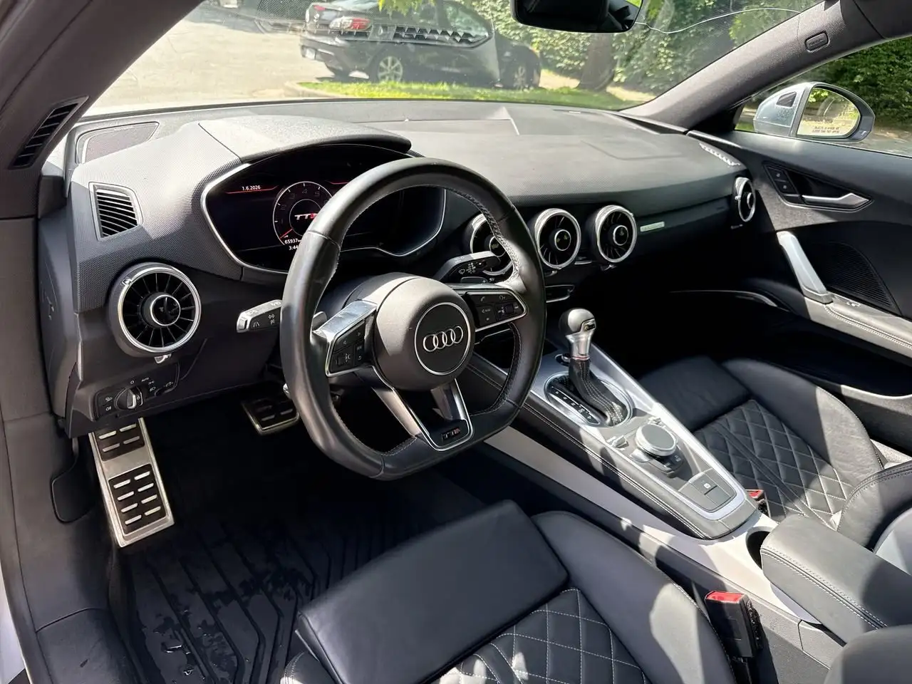 Audi TTS снимка Audi TTS