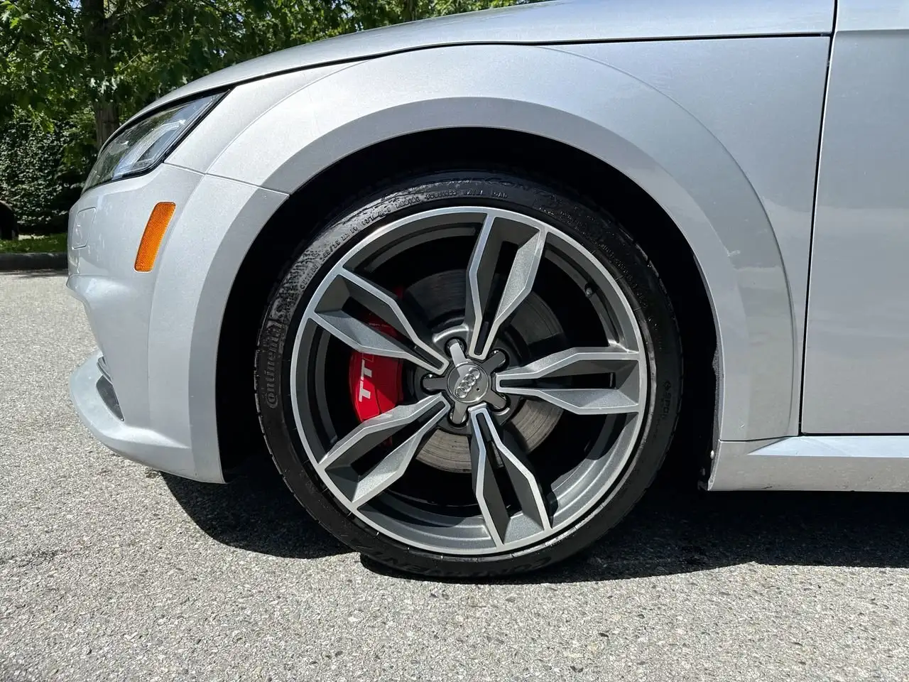 Audi TTS снимка Audi TTS