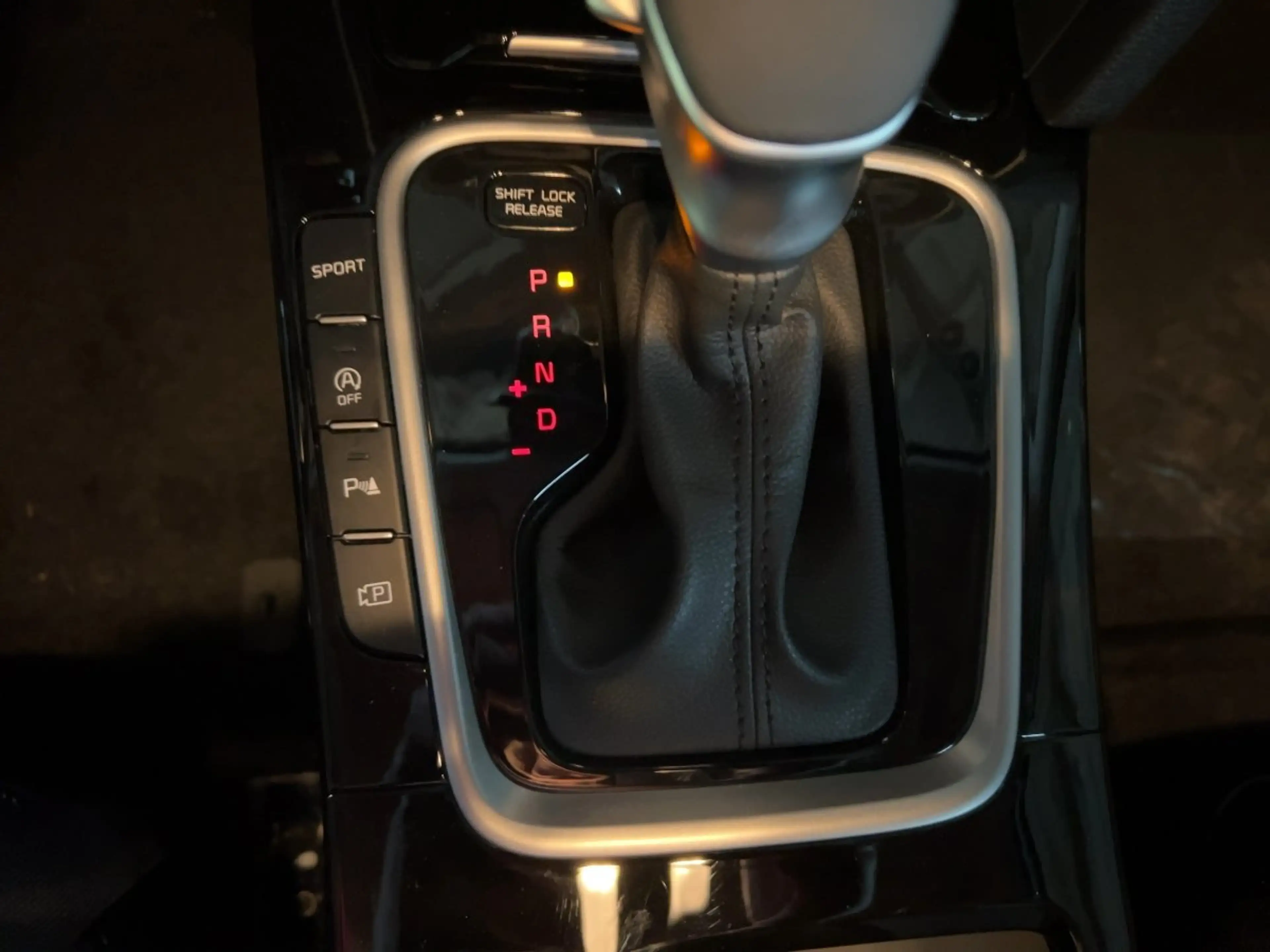 Kia Ceed / cee'd Spirit 1.5T LED+Navi+Kamera+Keyless — photo 14