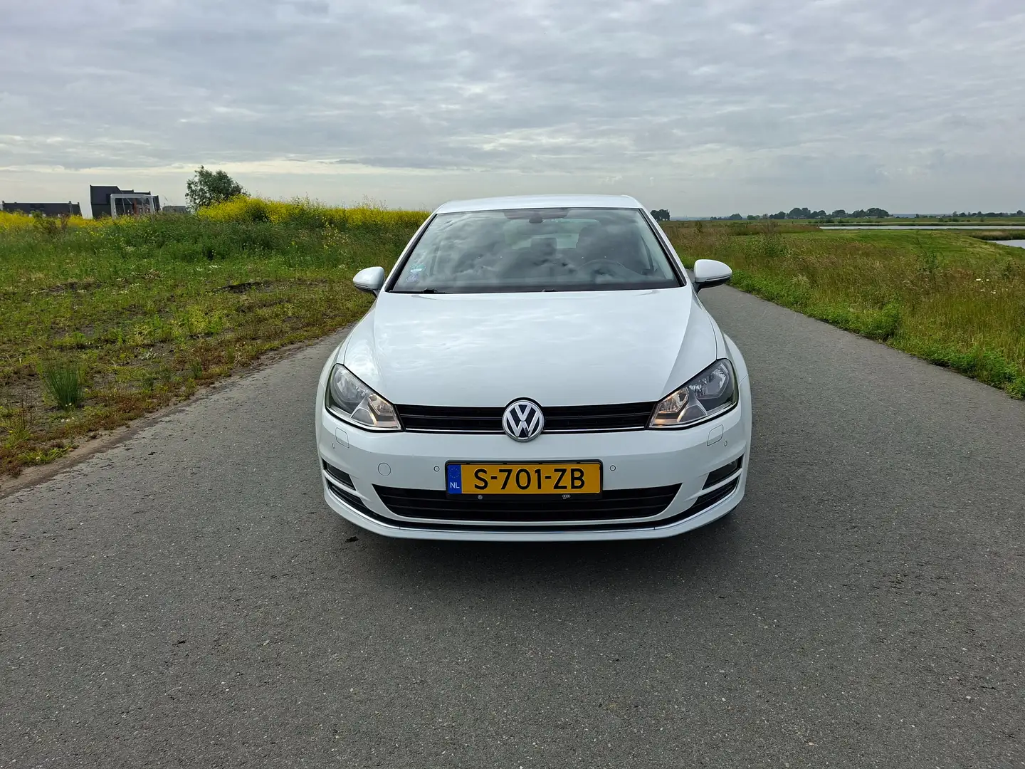 Volkswagen Golf Volkswagen Golf 1.2 TSI Allstar | Navi | PDC | CC Wit - 2