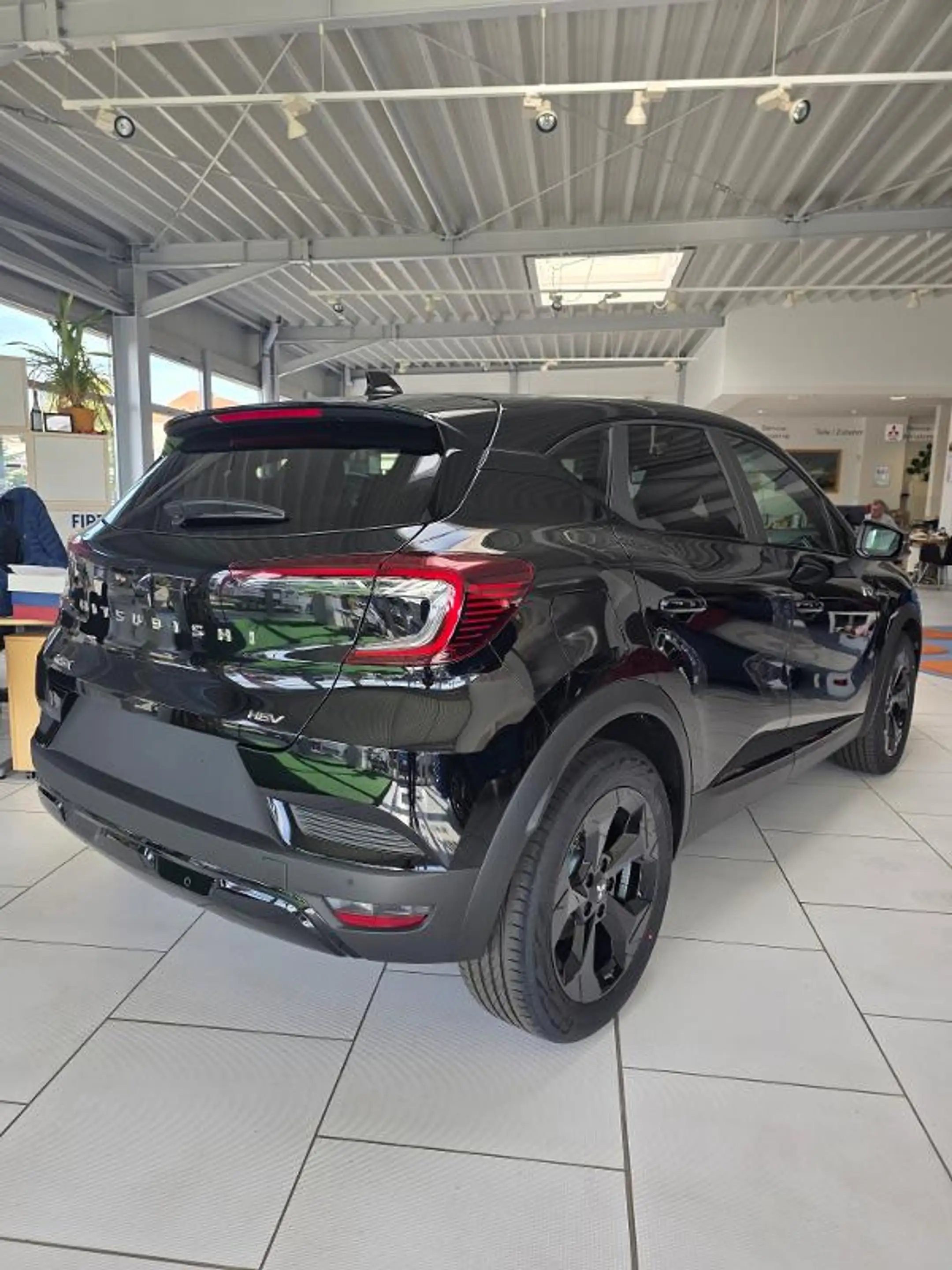 Mitsubishi ASX 1.8 Hybrid Black — photo 2