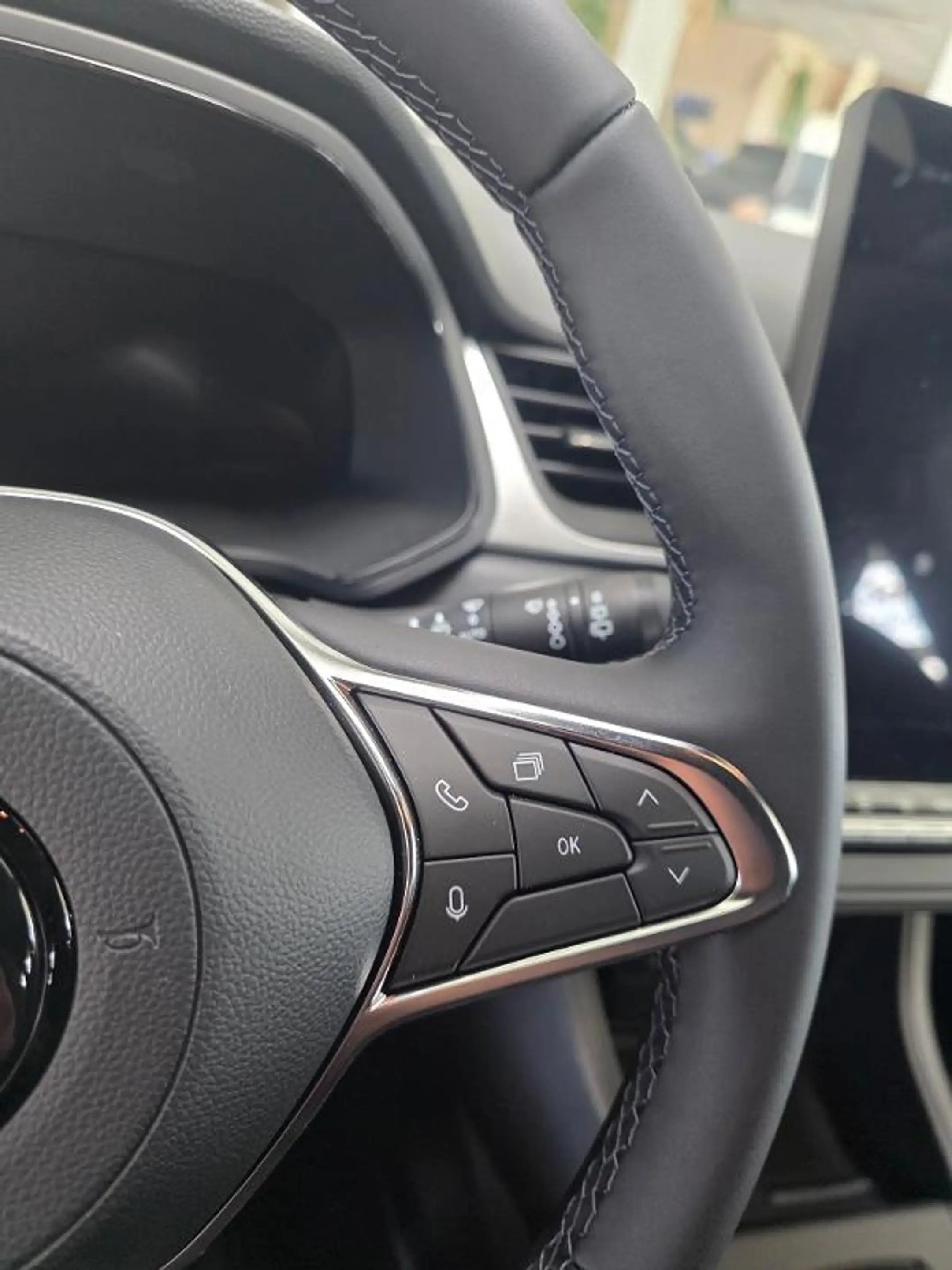 Mitsubishi ASX 1.8 Hybrid Black — photo 10