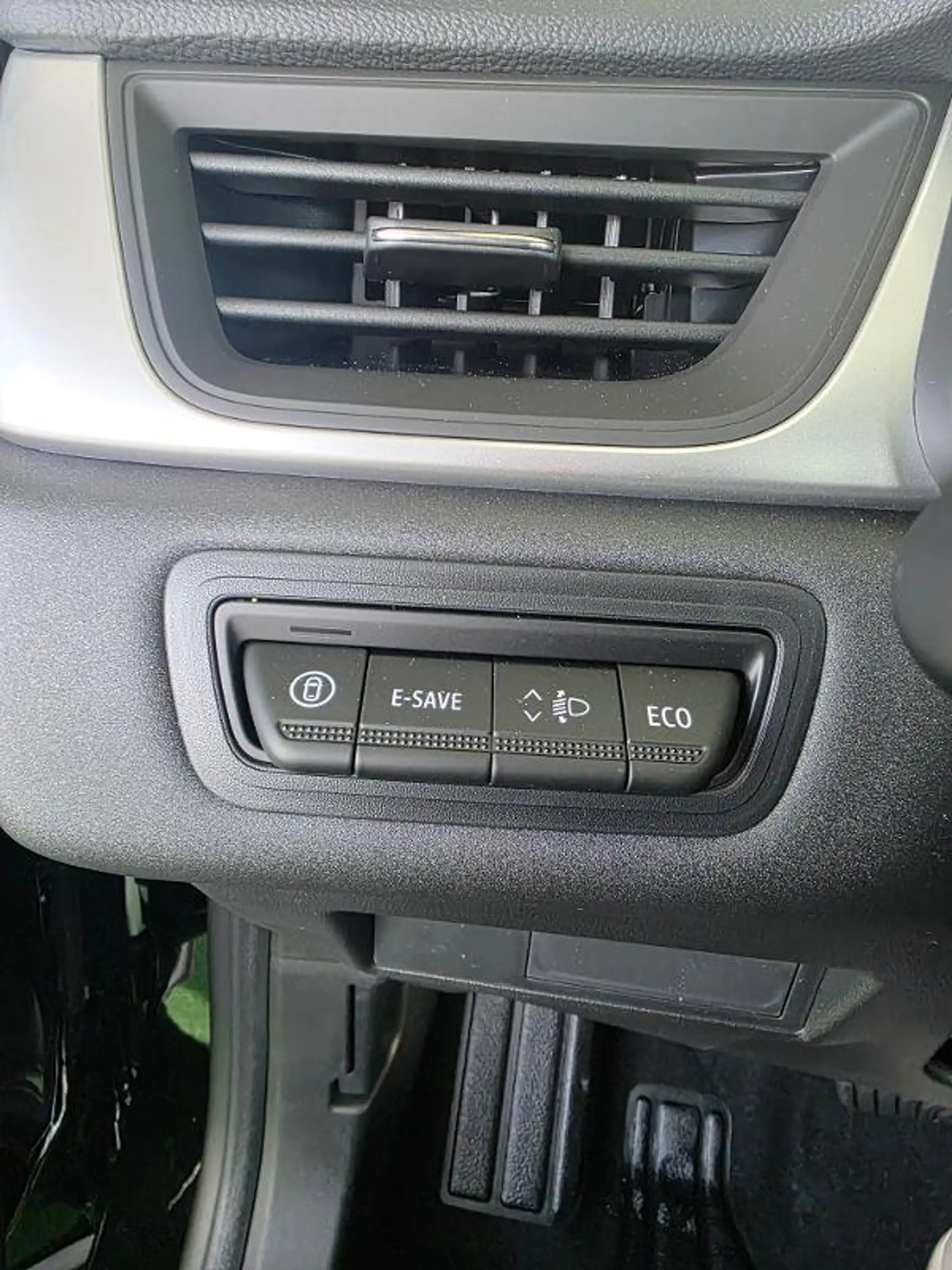 Mitsubishi ASX 1.8 Hybrid Black — photo 11
