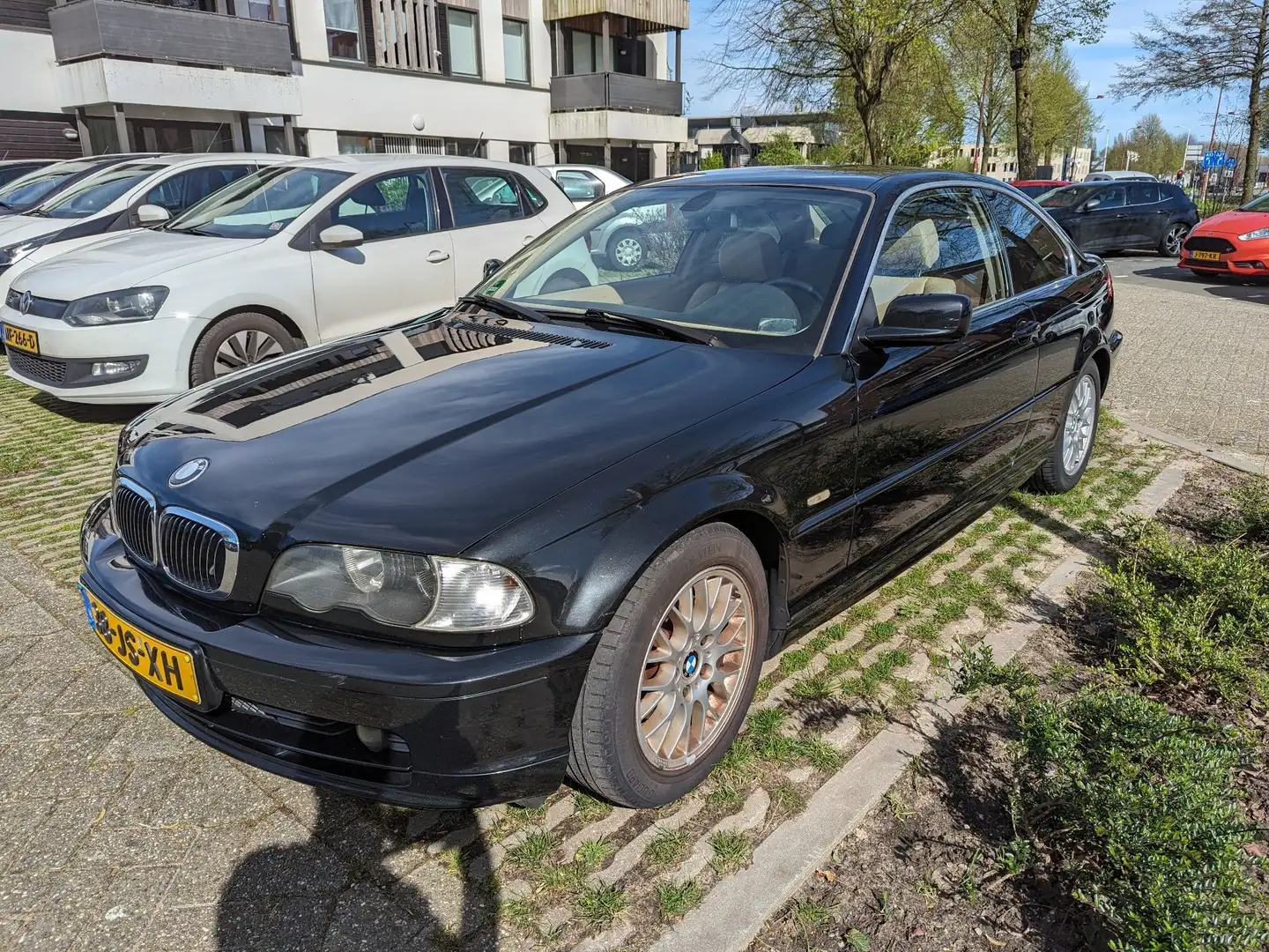 BMW 320 Ci 2.2, 170pk Zwart - 1