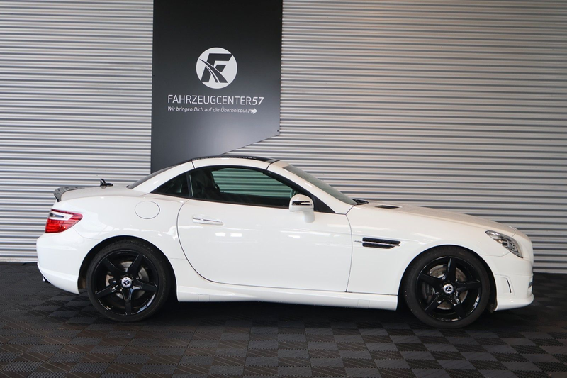 Mercedes-Benz SLK 350 AMG-PAKET/BI-XENON/TOTW/H&K/PANO — photo 4