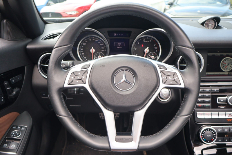 Mercedes-Benz SLK 350 AMG-PAKET/BI-XENON/TOTW/H&K/PANO — photo 14