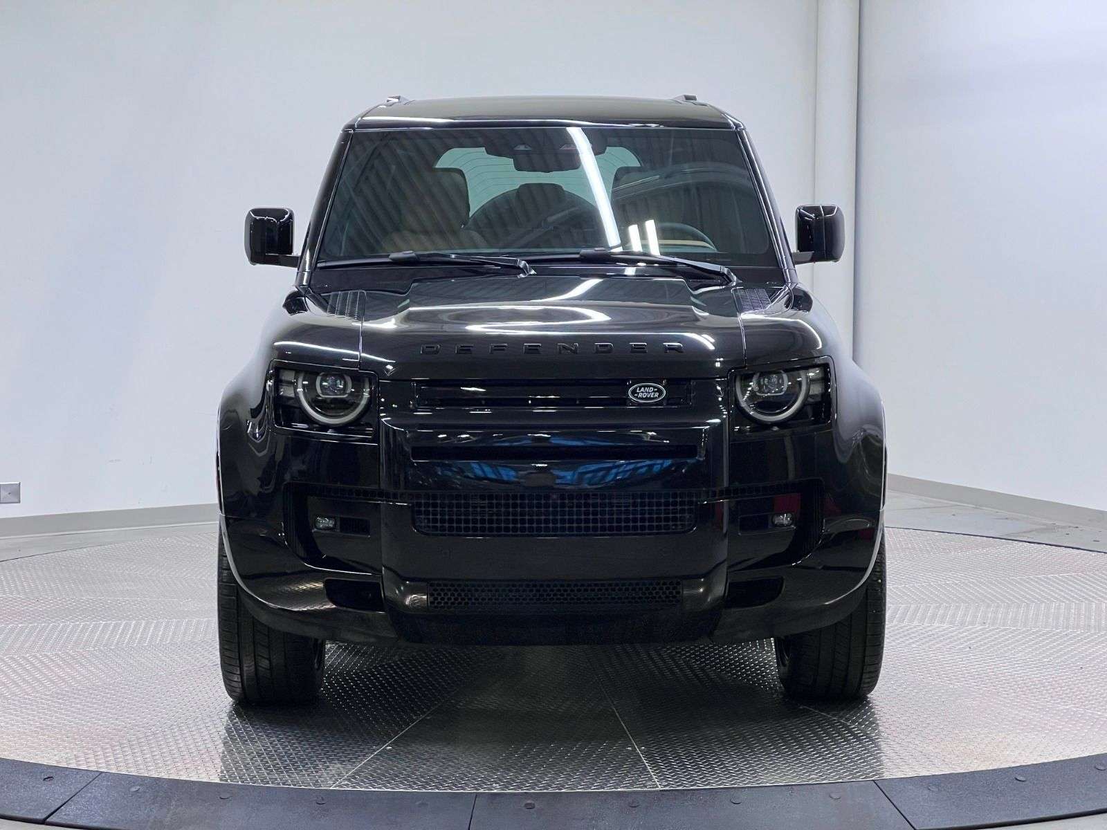 2026 Land Rover Defender 110 P400 X-DYNAMIC SE thumb 8