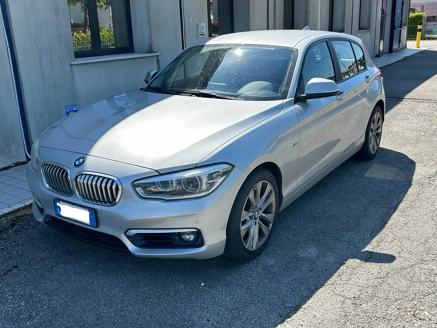 BMW 118 Serie 1 F/20-21 2015 118d Urban 5p auto Argento - 2