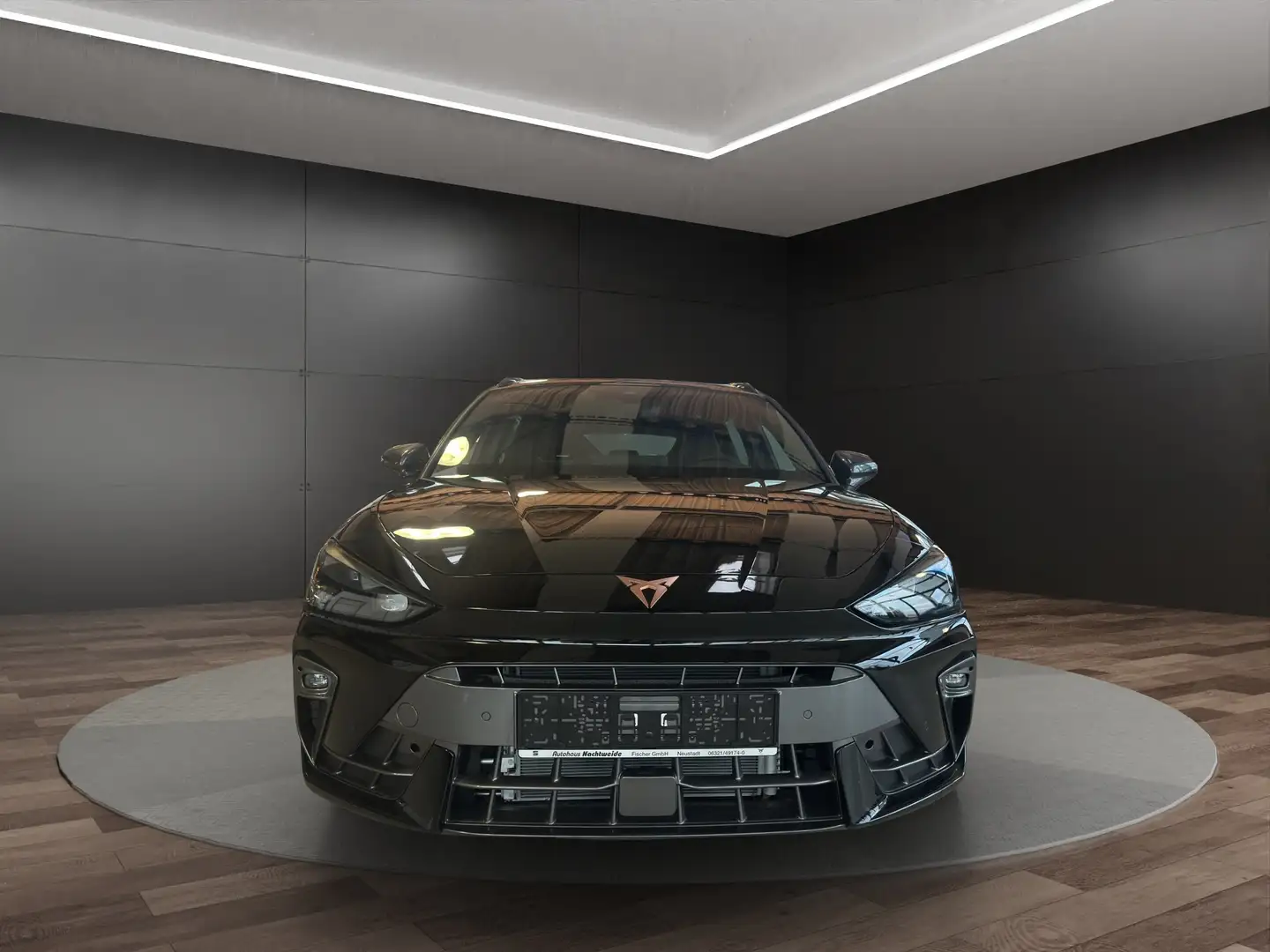 CUPRA Leon Sportstourer 1.5 I 7-Gang DSG Schwarz - 2